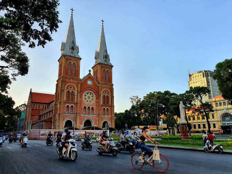 Nhà thờ Đức Bà Sài Gòn