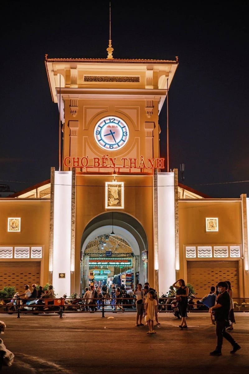 Khám phá chợ Bến Thành, biểu tượng lâu đời của văn hóa Sài Gòn 13